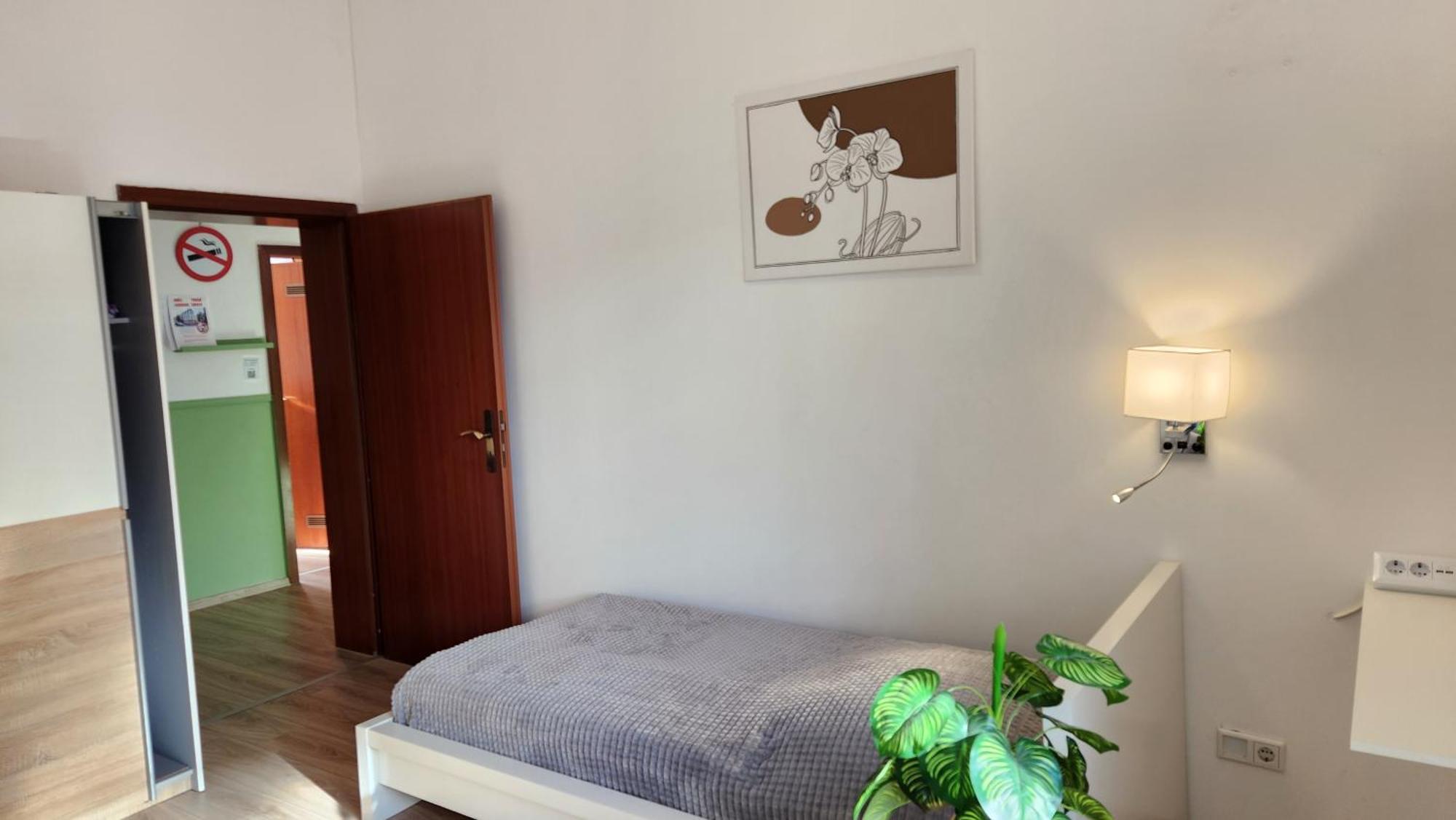 Elena Flat Orchidee Duisburg Zentrum Luaran gambar